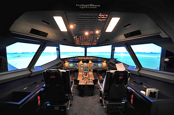 Auch für Menschen mit besonderen Bedürfnissen ist das großzügig dimensionierte virtuelle A320 Cockpit zugänglich