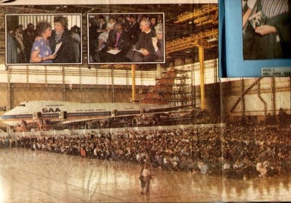 Foto-Collage der Gedenkfeier für die Opfer in einem Hangar am Jan Smuts Airport in Johannesburg - Foto: Courtesy FB-Group "What happened to the 'Helderberg'" Foto-Collage der Gedenkfeier für die Opfer in einem Hangar am Jan Smuts Airport in Johannesburg - Foto: Courtesy FB-Group "What happened to the 'Helderberg'"