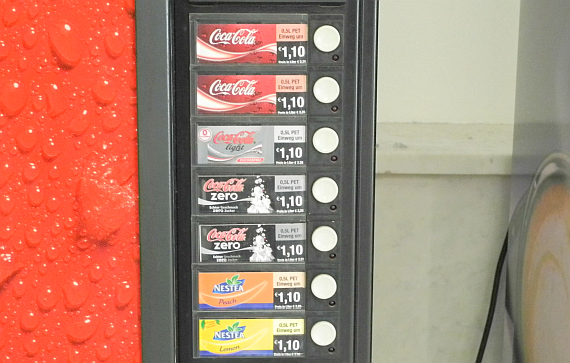 Preise am Cola-Automat im Office Park 3