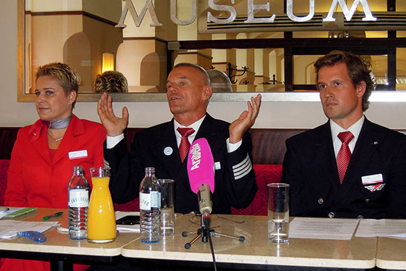 Betriebsrat Bord Vorsitzende (vlnr. Doris Hauser, Karl Minhard, Wolfgang Schlair) - Foto: Austrian Wings Media Crew