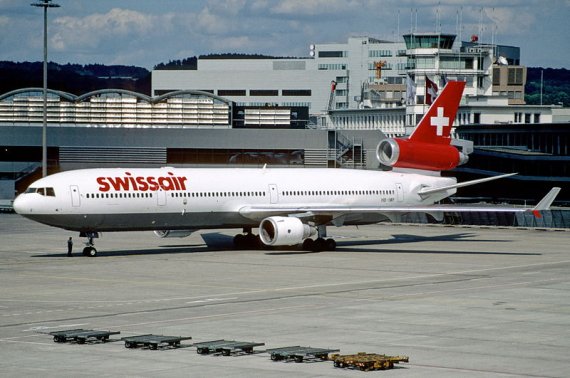 Die HB-IWF, aufgenommen im Juli 1998 auf dem Flughafen Zürich - Foto: Aero Icarus / Wiki Commons