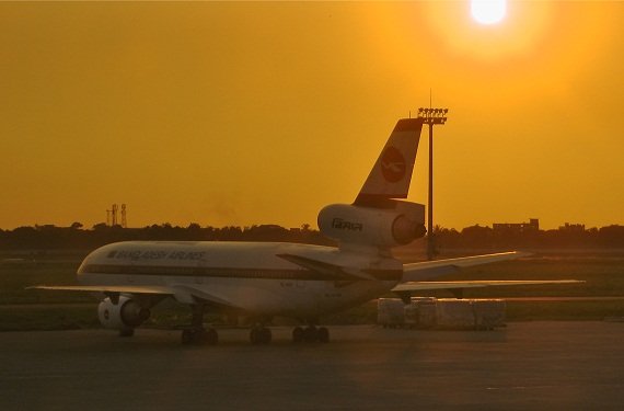 Soon it is sunset for the DC-10 in Bangladesh, setting an end to decades of passenger operations with this Trijet beauty