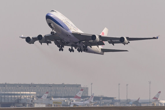 China Airlines Boeing 747-400 B-18207_1 Foto Markus Dobrozemsky