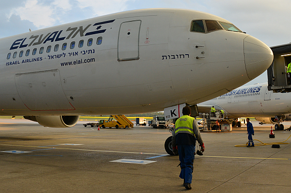 El Al Israel Airlines Boeing 767-300ER 4X-EAK_8 Foto PA Austrian Wings Media Crew