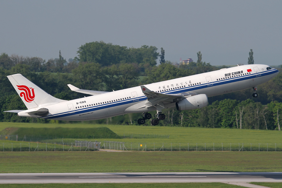 Air-China-3-Airbus-A330-300-Foto-RR-Austrian-Wings-Media-Crew