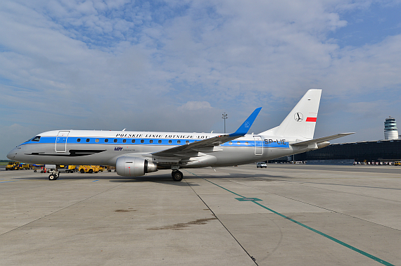 LOT Polish Airlines Embraer E175 Retro SP-LIE_1 Foto PA Austrian Wings Media Crew