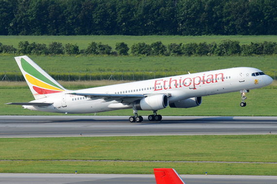 Ethiopian Airlines Boeing 757-200 beim Start nach Stockholm - Foto: Austrian Wings Media Crew