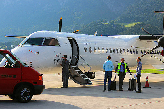 AUA Austrian Airlines Q400 neutral OE-LGO_Innsbruck Foto Christian Schöpf_3