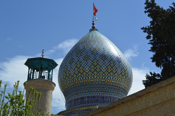 Eine Moschee in Shiraz. Diese Form der Architektur findet man in der gesamten Region, beginnend an der alten Seidenstraße.