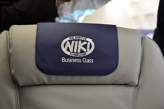 Niki Etihad Abu Dhabi Business Class Event Foto PA Austrian Wings Media Crew Headrest Cover