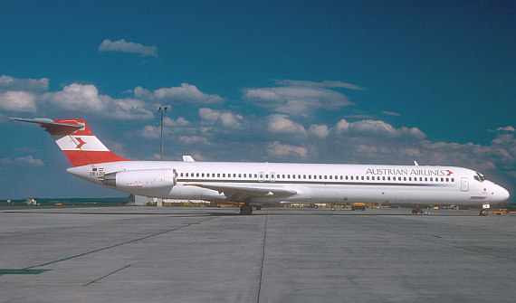 AUA Austrian Airlines MD-80 OE-LDX new colors Foto AUA