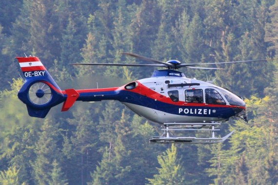 Flugpolizei LOWI 11.06.15 B.M.I. EC 135 OE-BXY Bilderbergertreffen 2015 Foto Christian Schöpf