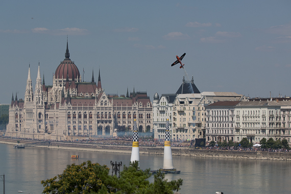 Red Bull Air Race Budapest 2015 Peter Hollos - 142810-PH5_4051