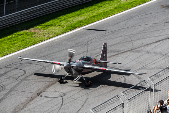 Red Bull Air Race Spielberg 2015 Media Day Hannes Arch Peter Hollos - PH5_6229