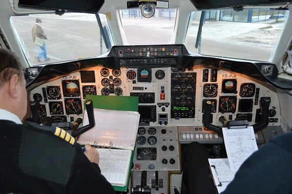 Nach der Landung darf man selbstverständlich nochmals einen Blick ins Cockpit werfen.