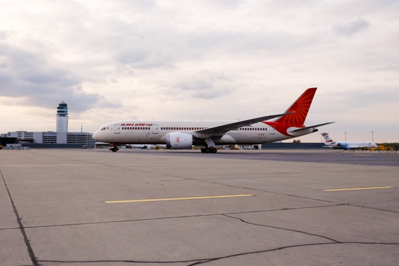 Ulrich Lehner Air India Erstlandung Flughafen Wien 06042016