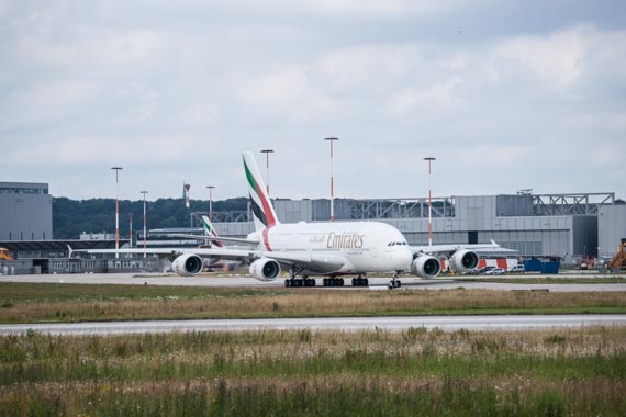 Ingrid Muhr Emirates Airbus A380 A6-EUB Start in Hamburg Finkenwerder nach Wien am 21. Juni 2016_001