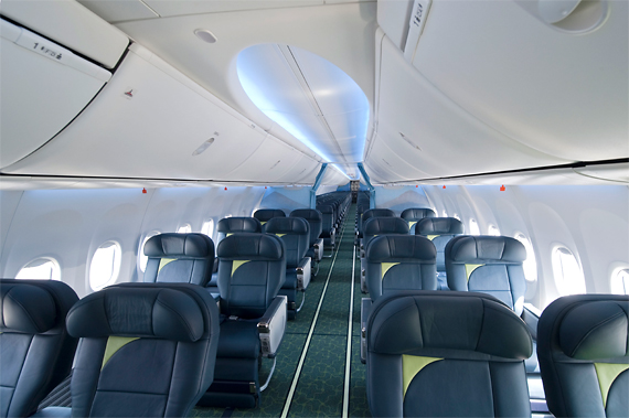 Die erste Boeing 737-800 mit Sky Interior für RwandAir - Foto: Boeing
