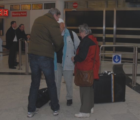 Endlich daheim! Einige Reisende waren zuvor tagelang in Kairo festgesessen - Foto: Austrian Wings Media Crew