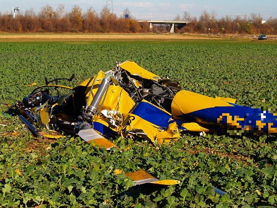 Ein abgestürzter Hubschrauber vom Typ Robinson R44 (Symbolbild) - Foto: P. Radosta / Austrian Wings