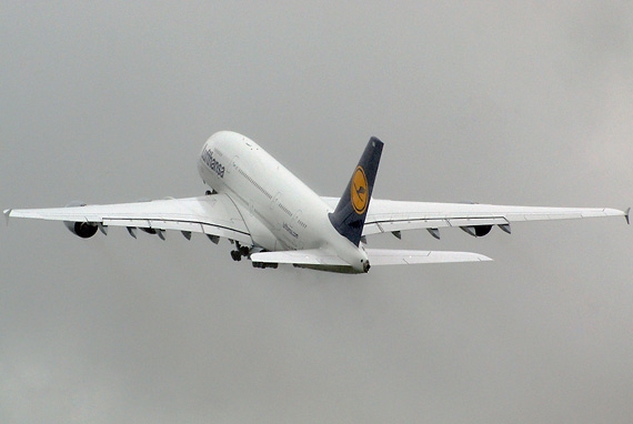 Übermorgen wird Lufthansa ihren zweiten A 380 erhalten - Foto: R. Reiner / Austrian Wings