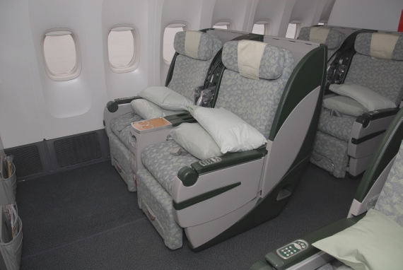 EVA AIR Premium Laurel Class an Bord einer Boeing 777 - Foto: Austrian Wings Media Crew EVA AIR Premium Laurel Class an Bord einer Boeing 777 - Foto: Austrian Wings Media Crew