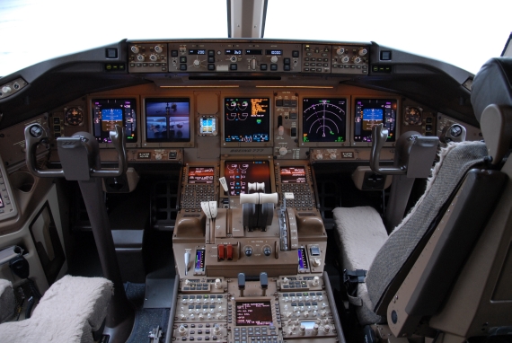 Das Cockpit der Triple Seven Das Cockpit der Triple Seven