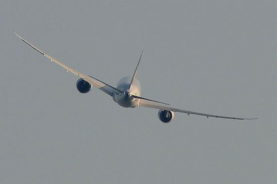 Symbolbild Sujetbild Boeing 787 Dreamliner Verkehrsflugzeug Verkehrsluftfahrt Flugverkehr Foto Huber Austrian Wings Media Crew