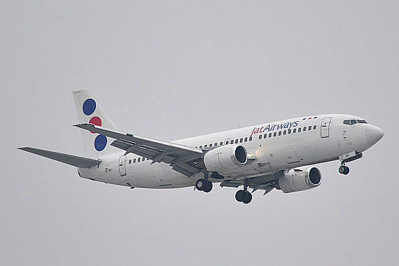 JAT Airways Air Serbia Boeing 737-300 YU-AOU_1 Foto PA Austrian Wings Media Crew