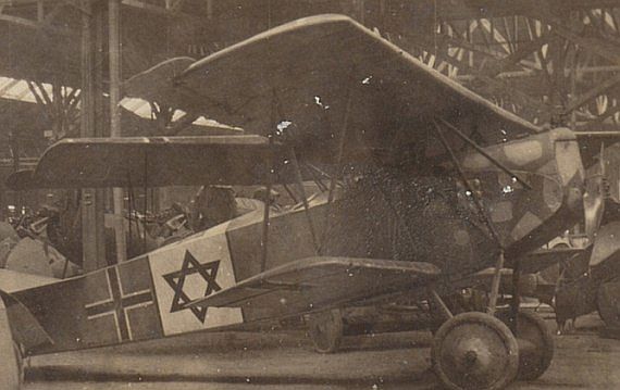 Fokker DVII mit Davidstern Foto Archiv