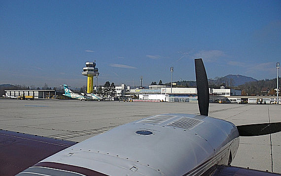 Vorfeld Flughafen Klagenfurt Symbolbild Sujetbild Foto Franz Zussner