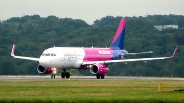 Wizz AIr Airbus A320 new colors Foto Marcus Kern_2