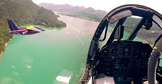 Flying Bulls Cockpit Alpha Jet Screenshot youtube