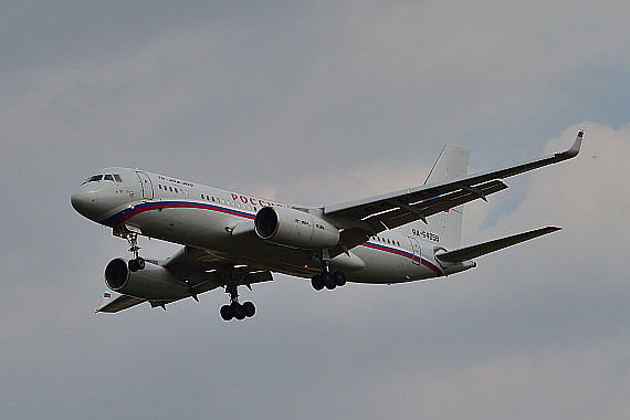 RA-64058 Rossiya Tupolev TU-204 Foto Huber Austrian Wings Media Crew