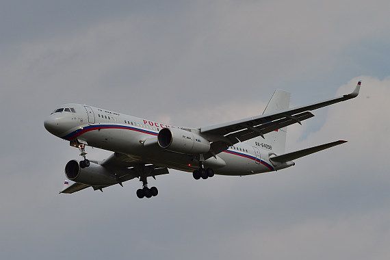 RA-64058 Rossiya Tupolev TU-204 Foto Huber Austrian Wings Media Crew