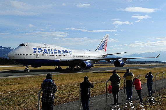 Spotter Planespotter Flughafen Salzburg Transaero Boeing 747-400 Jänner 2014_1 Foto PA Austrian Wings Media Crew