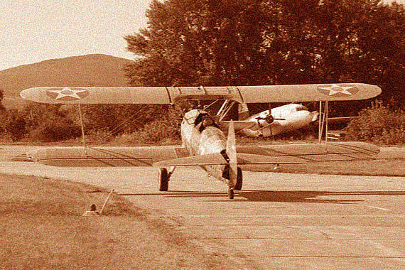 Titelbild AAM Sommerfest 2013 Stearman rollt Vickers Viking WildbergerA