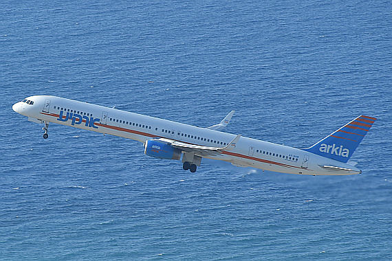 Arkia Boeing 757-300 Rhodos 4X-BAW DSC_0337 Foto Huber Austrian Wings Media Crew