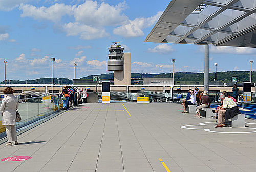 ZRH: Eine Million Besucher auf der Zuschauerterrasse B | Austrian Wings
