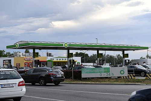 Parkstrafen Abzocke Auf Flughafen Bp Tankstelle Austrian Wings
