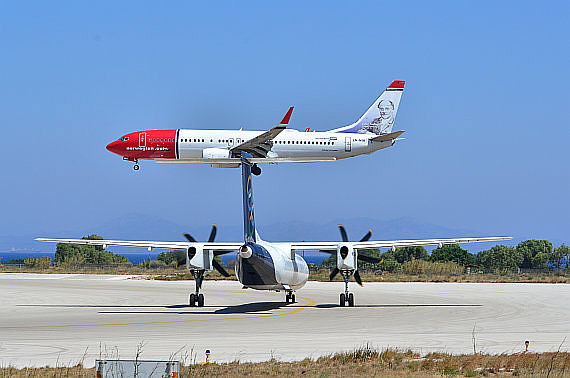 Norwegian Boeing 737-800 LN-NIA Landung Piste 25 Rhodos Foto PA Austrian Wings Media Crew