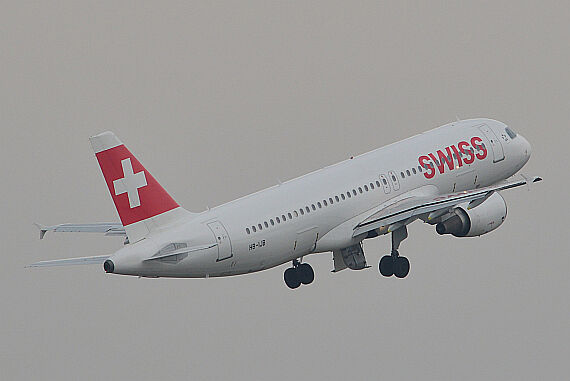SWISS Airbus A320 HB-IJB_1 Foto PA Austrian Wings Media Crew