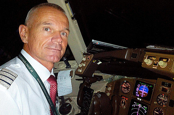 Karl Minhard im Cockpit Foto ZVG KM