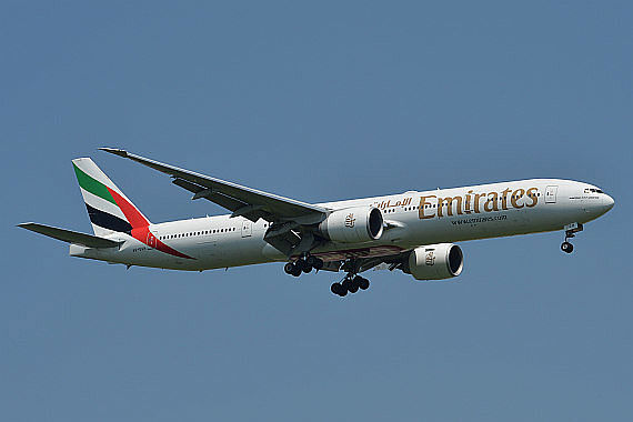 Emirates Boeing 777-300ER A6-EGH Foto Huber Austrian Wings Media Crew