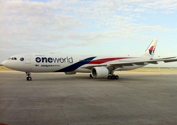 Airbus A330-300, Reg.: 9M-MTE
