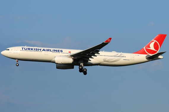 Turkish Airlines Airbus A330-300 TC-JNM - Foto Austrian Wings Media Crew