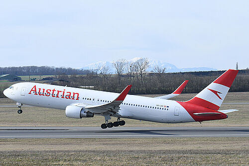 www.austrianwings.info