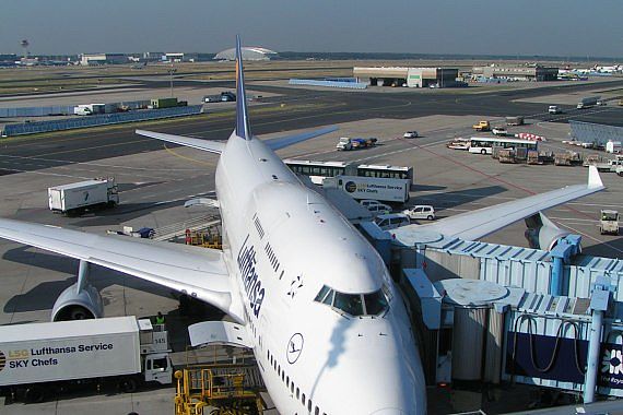 Lufthansa Boeing 747-400 Foto Huber Austrian Wings Media Crew
