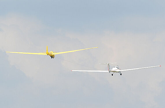 Segelflug Schleppverband Grob 109 am Spitzerberg - Foto: PA / Austrian Wings Media Crew