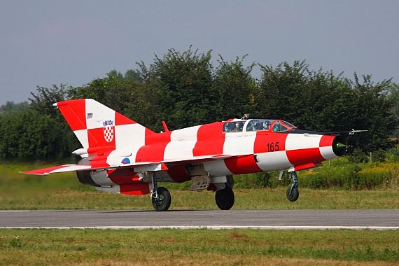 165 Mig-21UM take off Croatian AF Varazdin 240716 Robert Erenstein